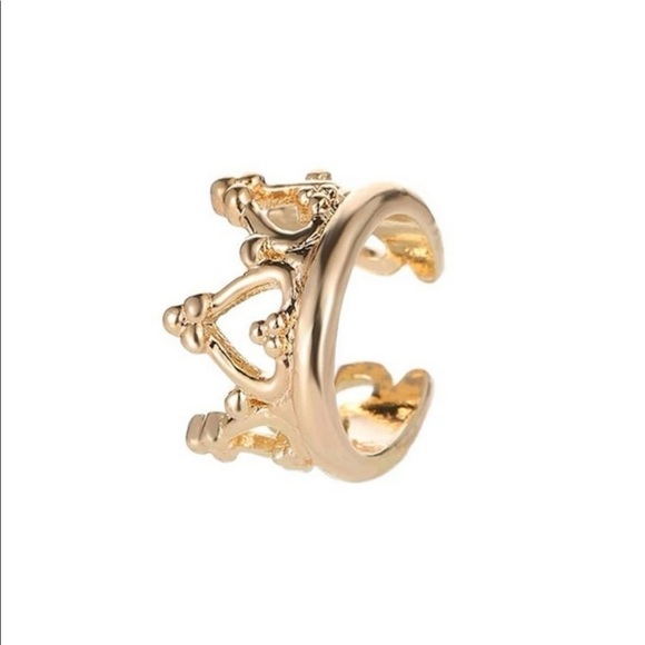 Gold 1pc Crown Ear Cuff - Picture 2 of 2